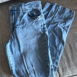 Joe’s Jeans Boyfriend Slim Ankle - Distressed - Sz 30